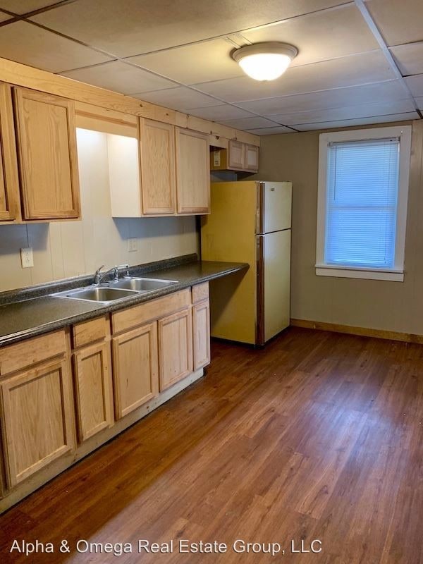 Building Photo - 4 br, 1 bath House - 27 E Cook Rd Richland