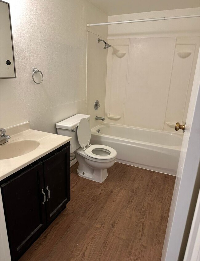 Foto del edificio - 1143 NW 31st St