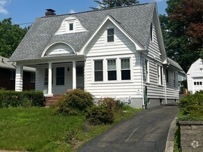 Building Photo - 35 Lincoln Ave