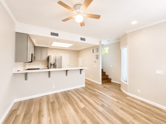 Building Photo - Coastal Living at It's Best! Pacific Beach Townhome with Incredible Rooftop Views!