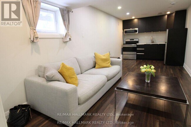 Photo du bâtiment - 158 Kingshill Rd