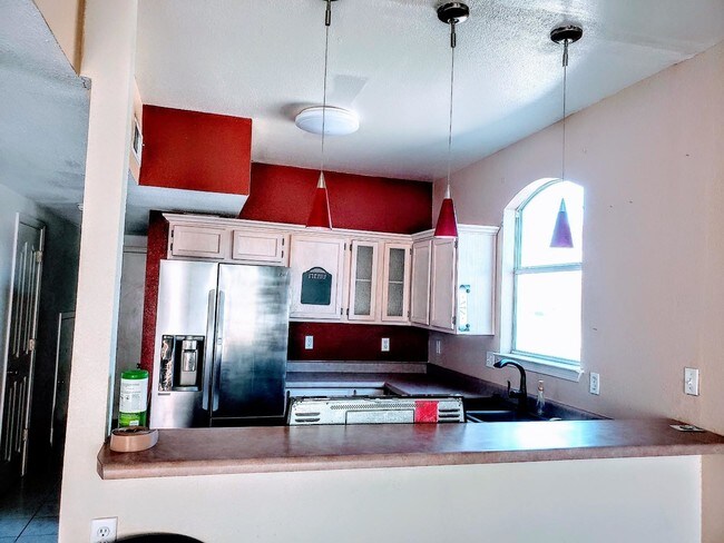 Building Photo - 12421 Paseo De Vida Ct