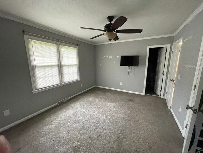 Building Photo - 253 Norman Dr