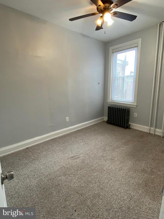 Building Photo - 736 Wharton St