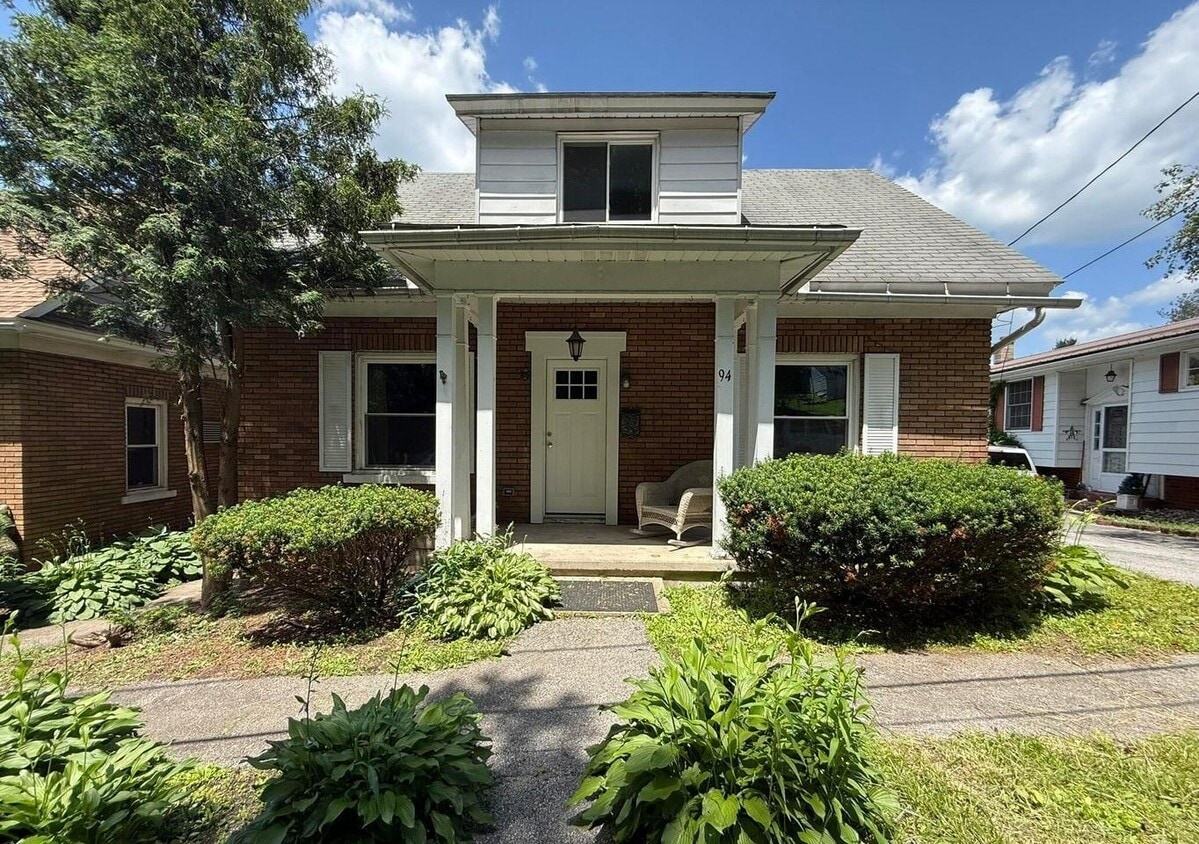 Foto principal - 94 Lingle St