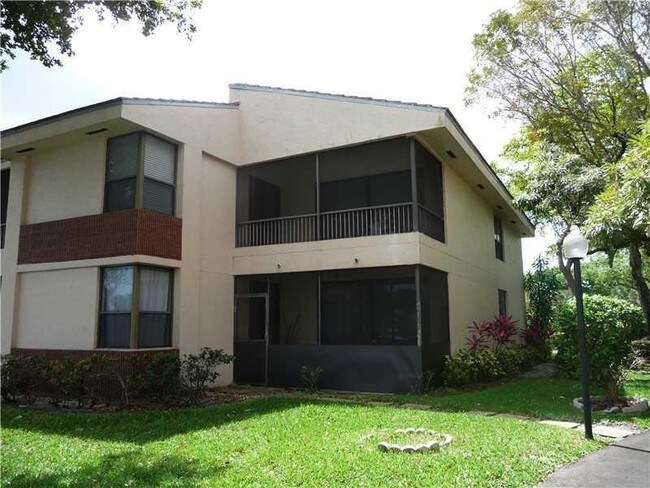 Foto del edificio - 40 NW 76th Ave