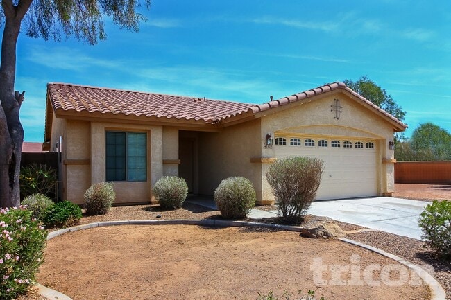 Building Photo - 45310 W Norris Rd