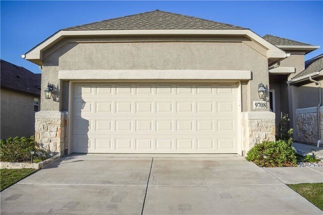 Foto del edificio - 9708 Rivercrest Dr