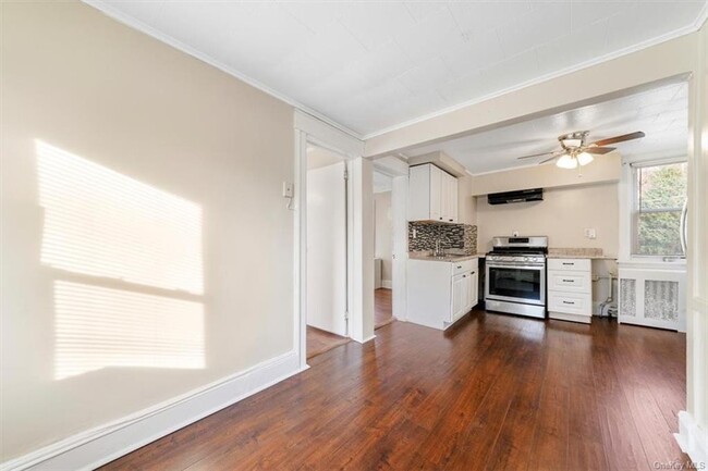 Foto del edificio - 13 Inwood Pl