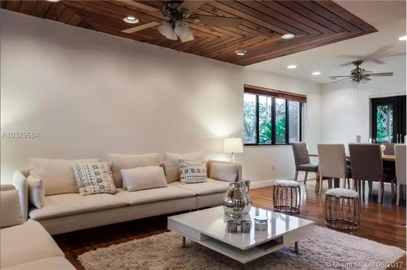 Foto principal - 1100 NE 89th St