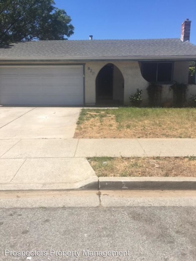 Primary Photo - 4 br, 2 bath House - 820 Welburn Ave