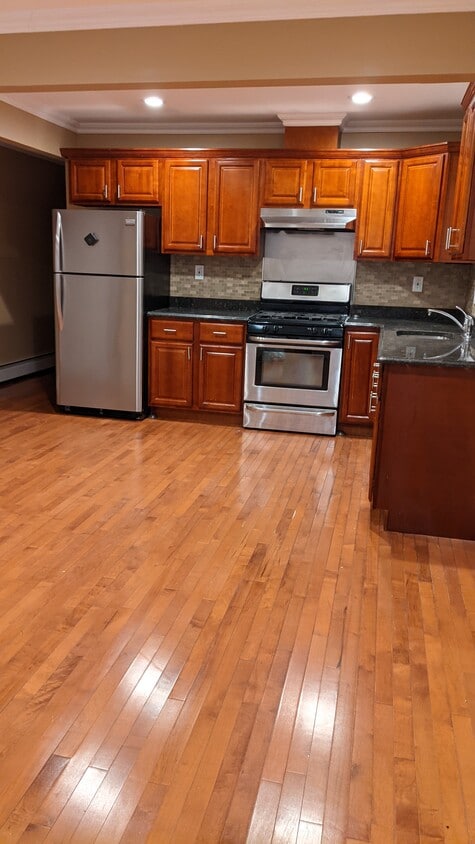 Open Kitchen/Living Room floorplan - 90 Milford St