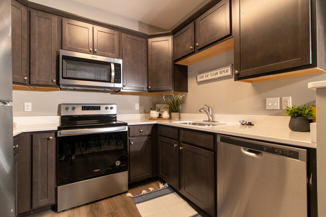 Newly Remodeled Kitchens - Springhill Ridge Apartments