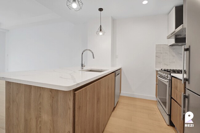 Foto del edificio - 148-37 88th Ave