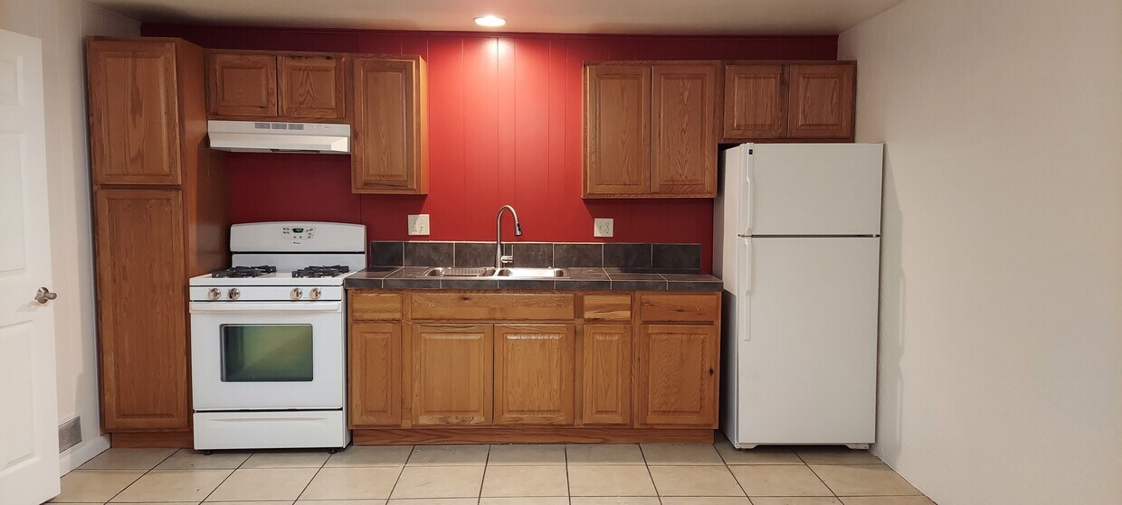Primary Photo - 2202 Patrician Way