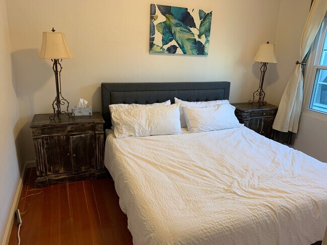Bedroom 2 - 712 Cedar St