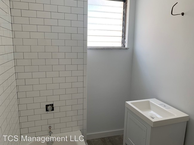 Building Photo - 1 br, 1 bath House - 1601 Lombard St. Apt 2
