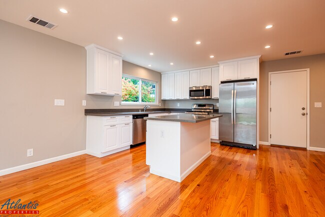 Foto del edificio - 10571 Cypress Ct