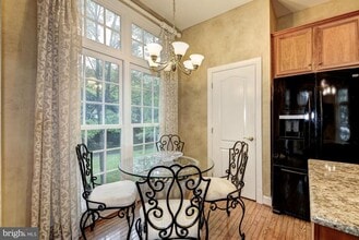 Building Photo - 1657 Colonial Hills Dr