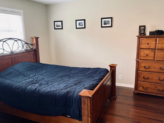 Bedroom - 801 Inverness Ave