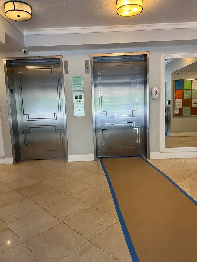 Foto del edificio - 2900 N Course Dr