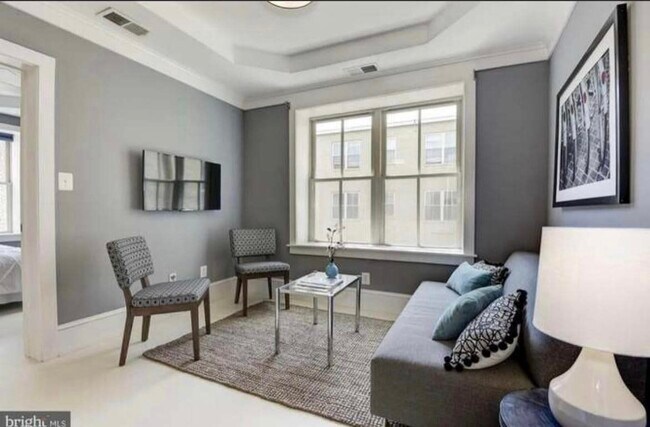 Foto del edificio - 1451 Park Rd NW