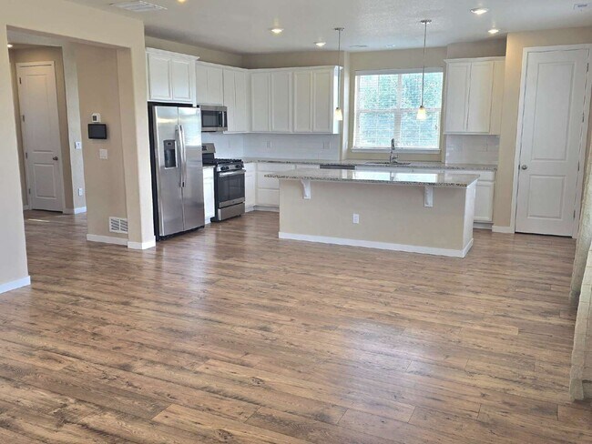 Foto del edificio - 9825 Geneva Creek Ln