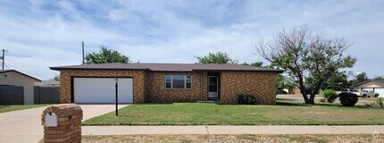 Building Photo - 3125 Mandell Cir