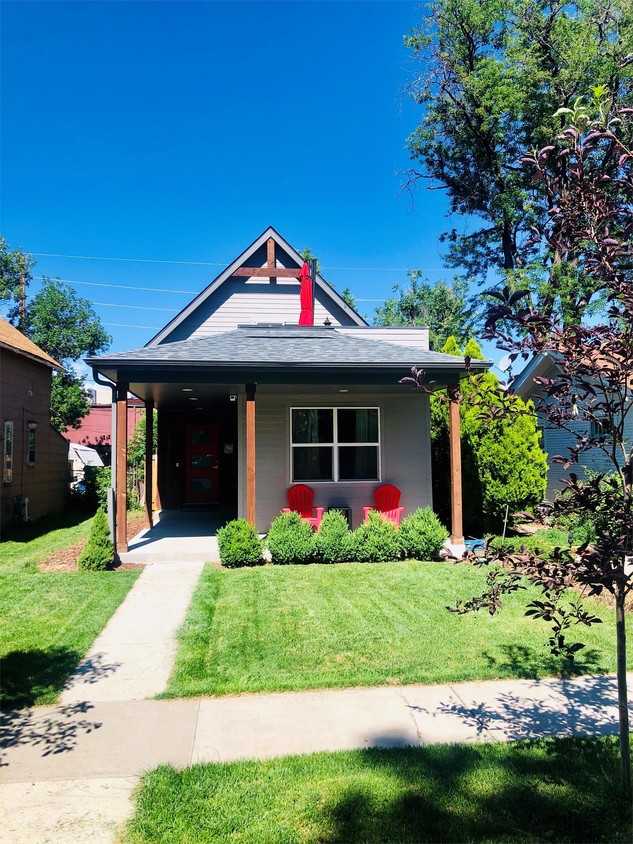 Foto principal - 2951 S Lincoln St