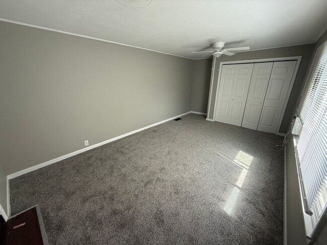 Building Photo - 3 Bed 1 Bath House located in Hoopeston, IL