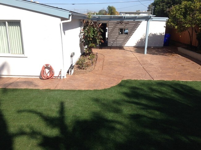 Building Photo - Serra Mesa Home