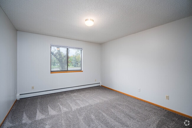 1BR, 1BA - 758SF - Bedroom - Brier Creek Apartments