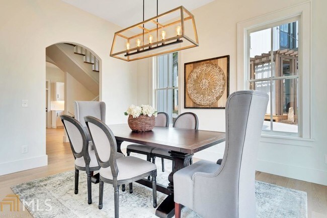 Building Photo - 740 Belt Loop