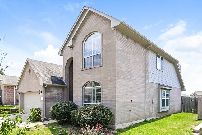 Building Photo - 2307 Siegen Dr