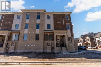 Building Photo - 1 Kings Hill Dr