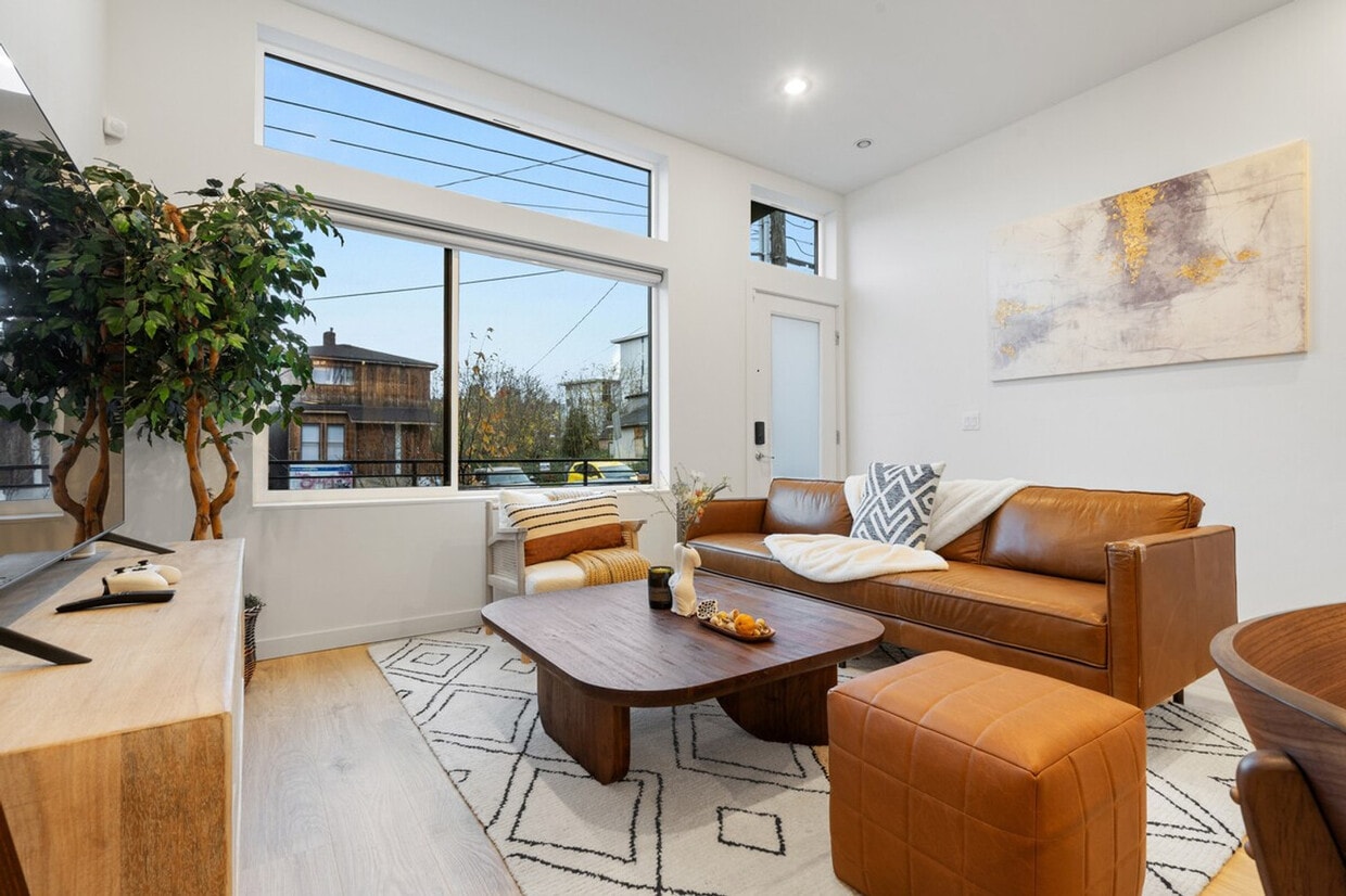 Foto principal - 2433 S Plum St