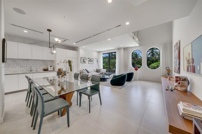 Foto del edificio - 10659 NE Quay Bridge Ct