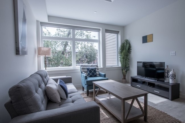 Photo - 900 Beacon St Apartments