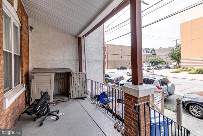 Building Photo - 605 N 34th St