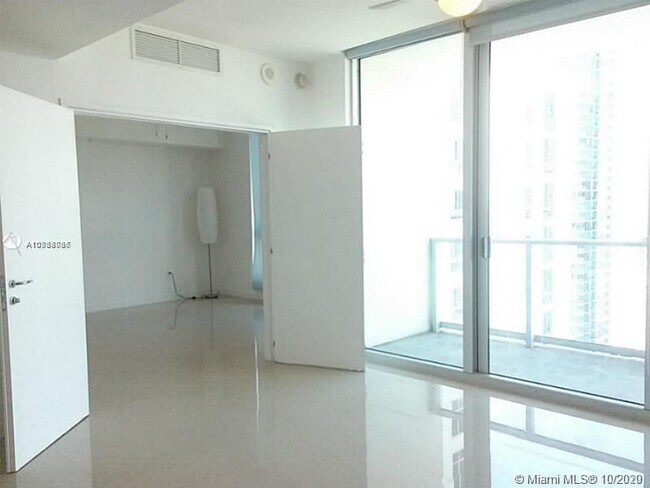 Building Photo - 300 S Biscayne Blvd