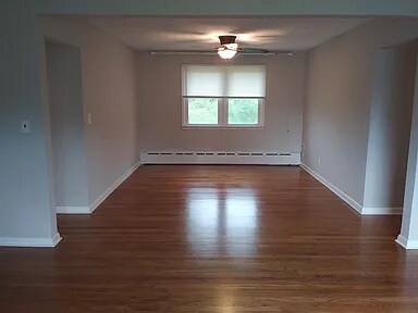 Foto del edificio - 264 Monmouth Rd