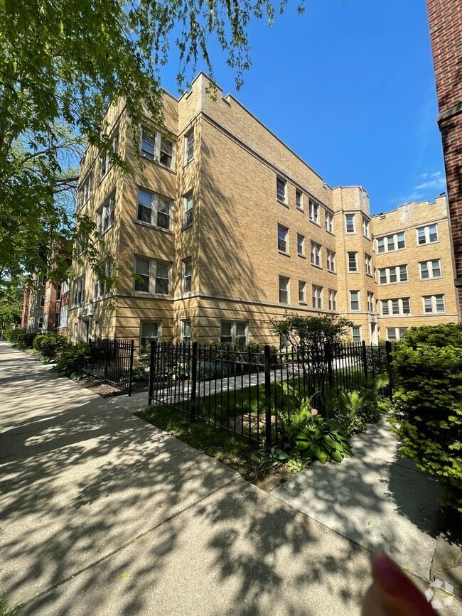 Building Photo - 6439 N Newgard Ave