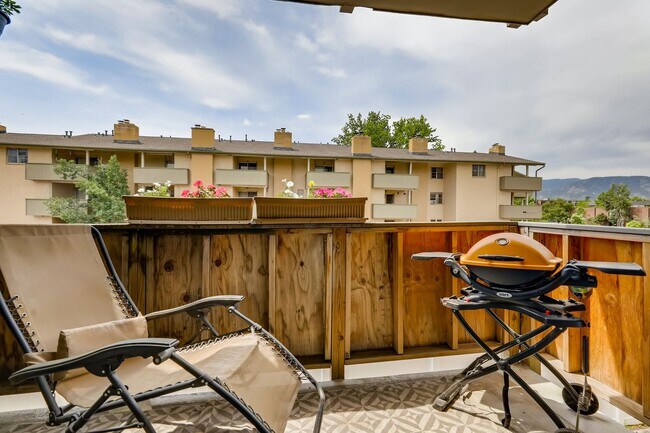 Foto del edificio - Clean, Modern 2 Bedroom in Central Boulder