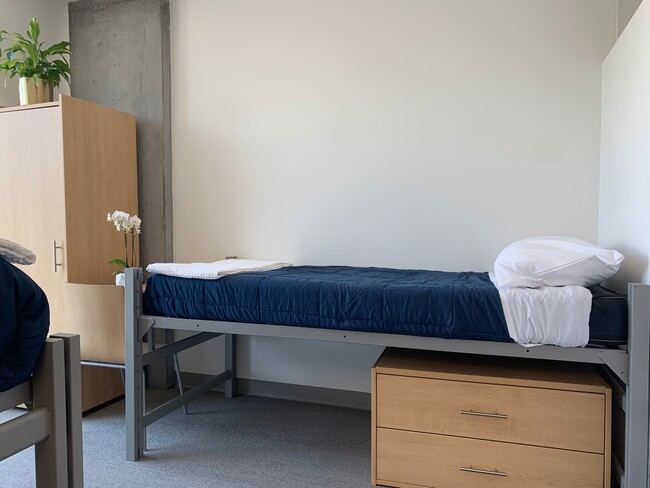 Bedroom - 200 Van Ness Ave