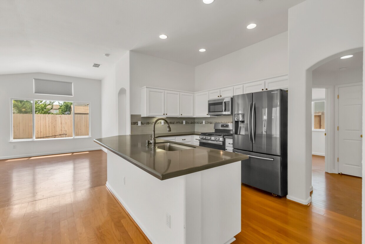 9669 Anton Oaks Way, Elk Grove, CA 95624 House Rental in Elk Grove