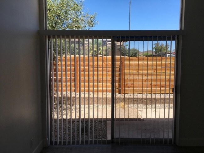 Foto del edificio - 10440 N 11th Ave