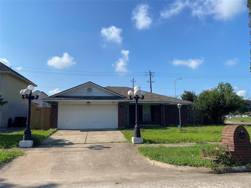 Primary Photo - 9402 Carmalee St