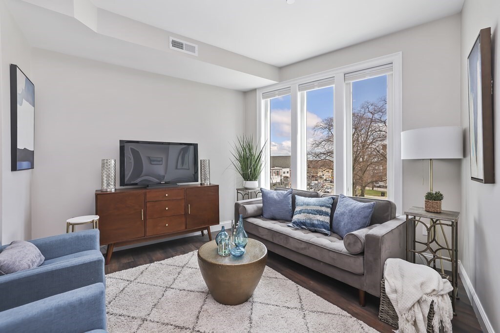 Foto principal - 732 South St