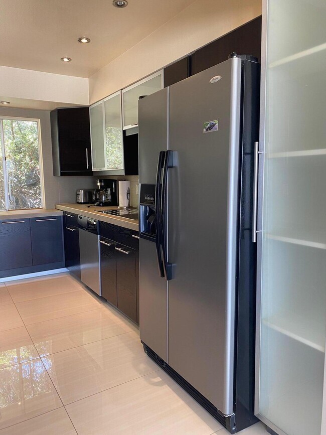 Foto del edificio - 2104 Southridge Dr