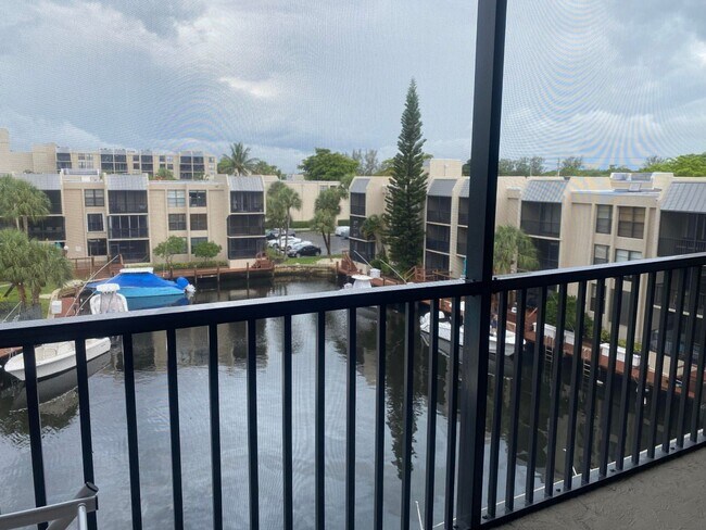 Foto del edificio - 9 Royal Palm Way
